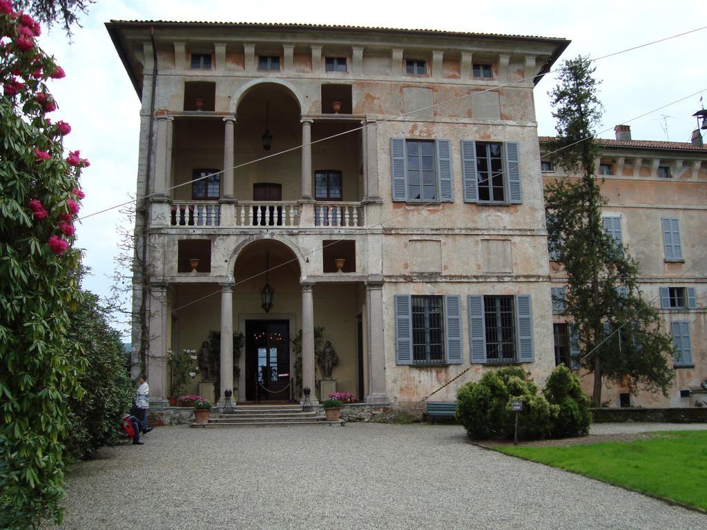Bed & Breakfast Gli Oleandri Stresa Exterior photo