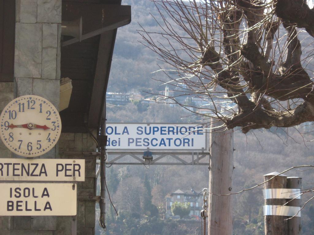 Bed & Breakfast Gli Oleandri Stresa Exterior photo