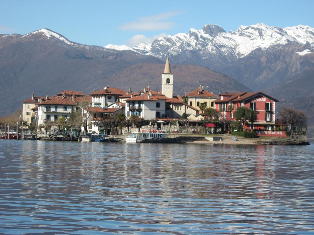 Bed & Breakfast Gli Oleandri Stresa Exterior photo