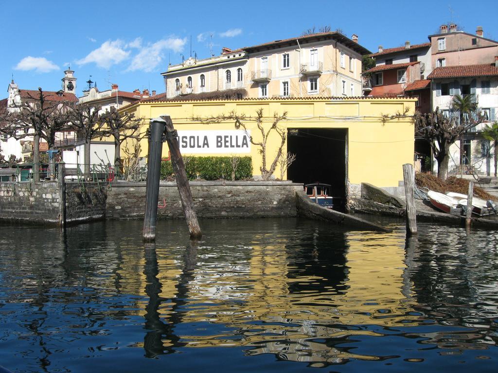 Bed & Breakfast Gli Oleandri Stresa Exterior photo