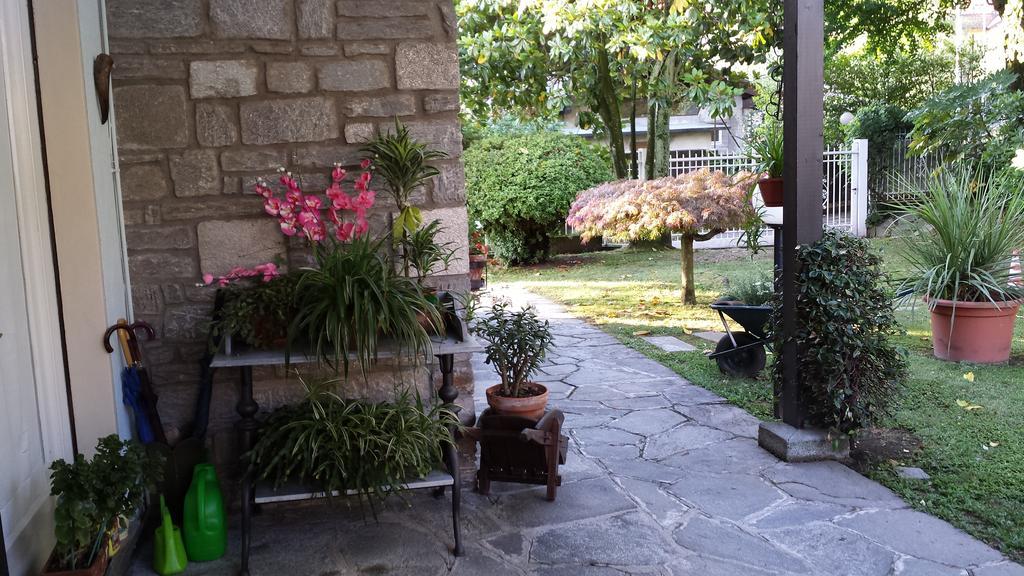 Bed & Breakfast Gli Oleandri Stresa Exterior photo